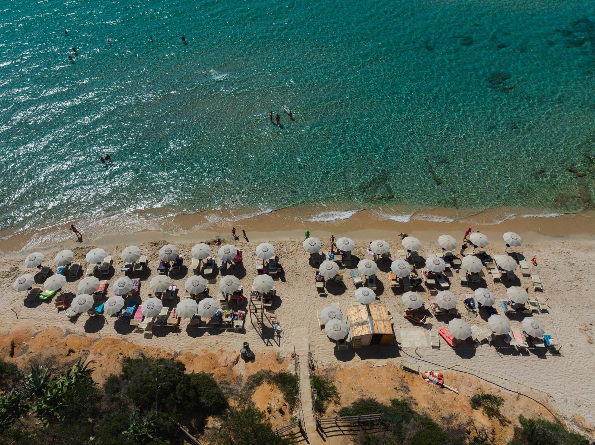 Amareclub Rocca Dorada Hotel Santa Margherita di Pula Exterior foto