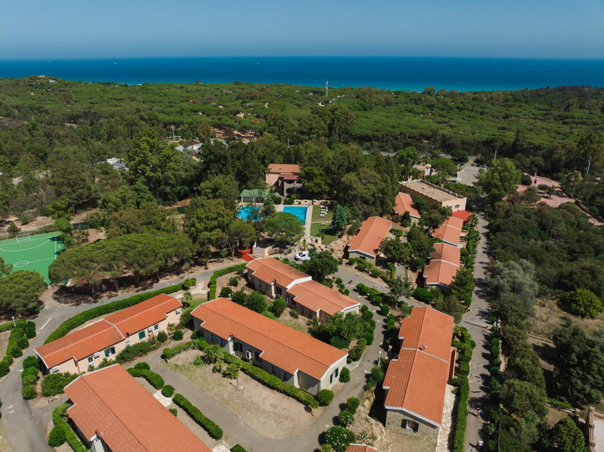 Amareclub Rocca Dorada Hotel Santa Margherita di Pula Exterior foto