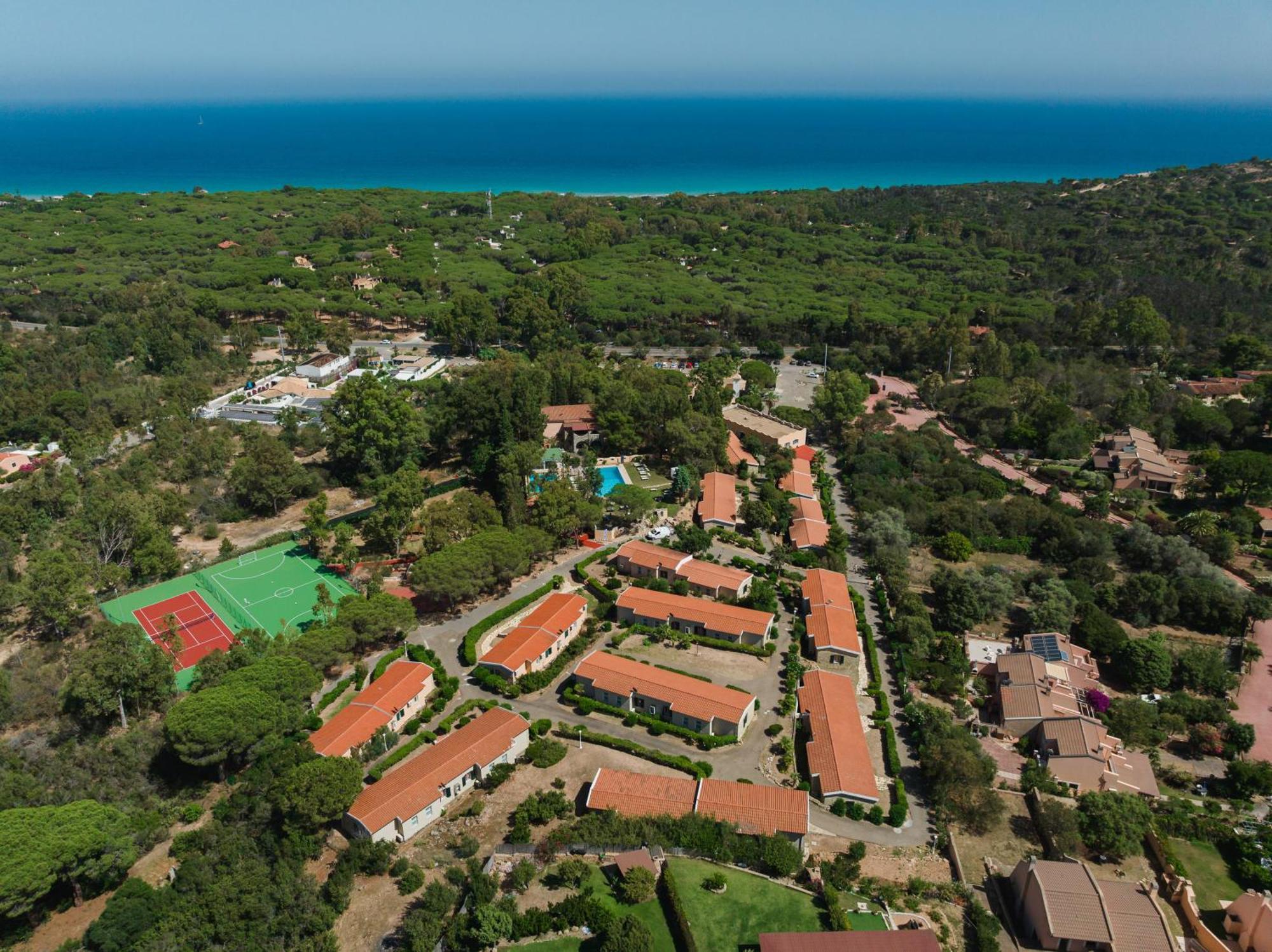 Amareclub Rocca Dorada Hotel Santa Margherita di Pula Exterior foto