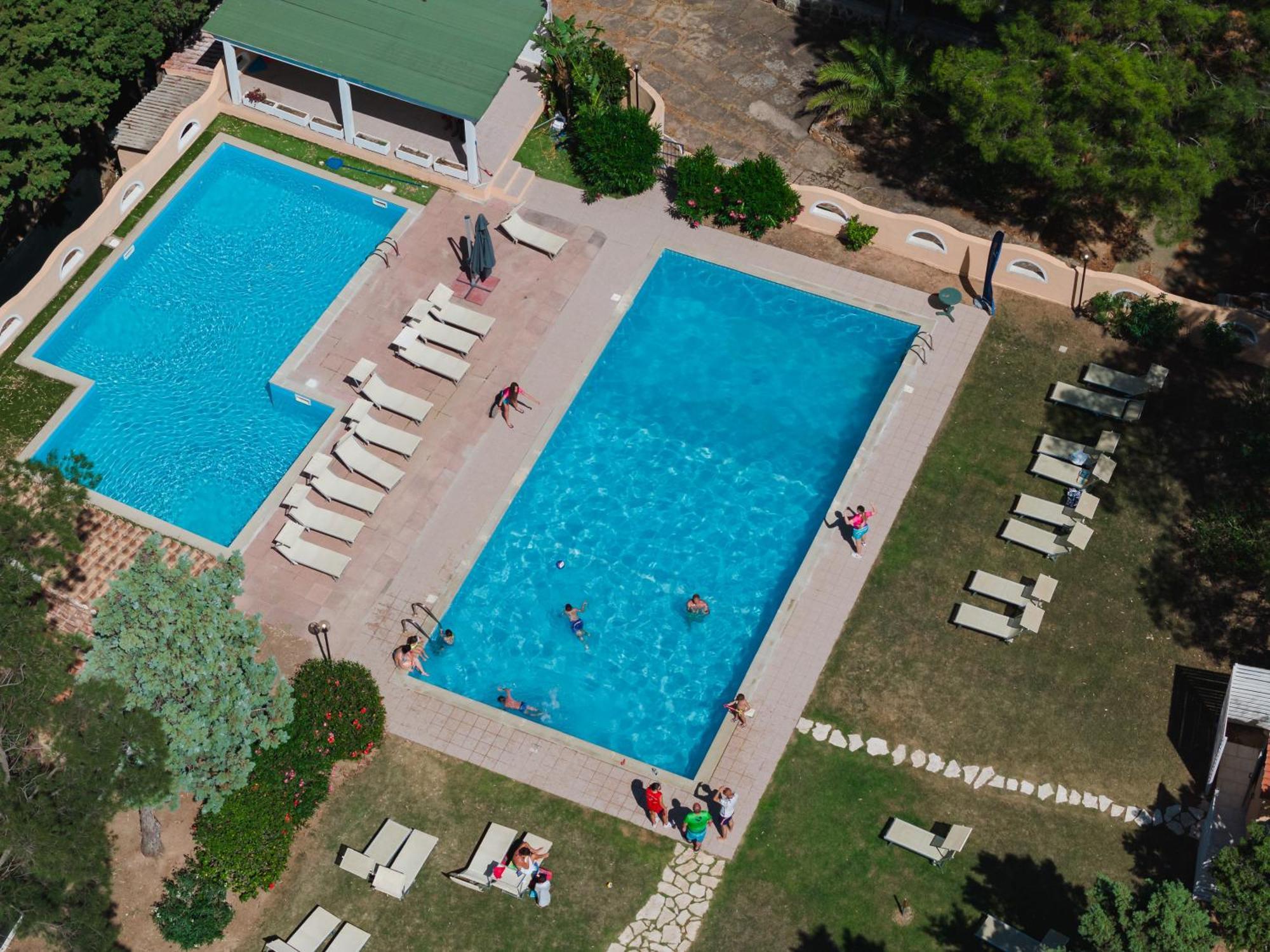 Amareclub Rocca Dorada Hotel Santa Margherita di Pula Exterior foto